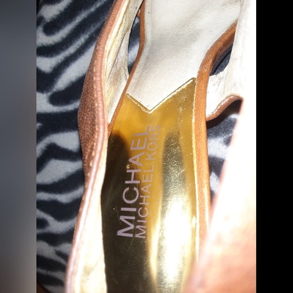 Michael Michael KORS Brown Leather Women's Shoes - Picture 7 of 9
